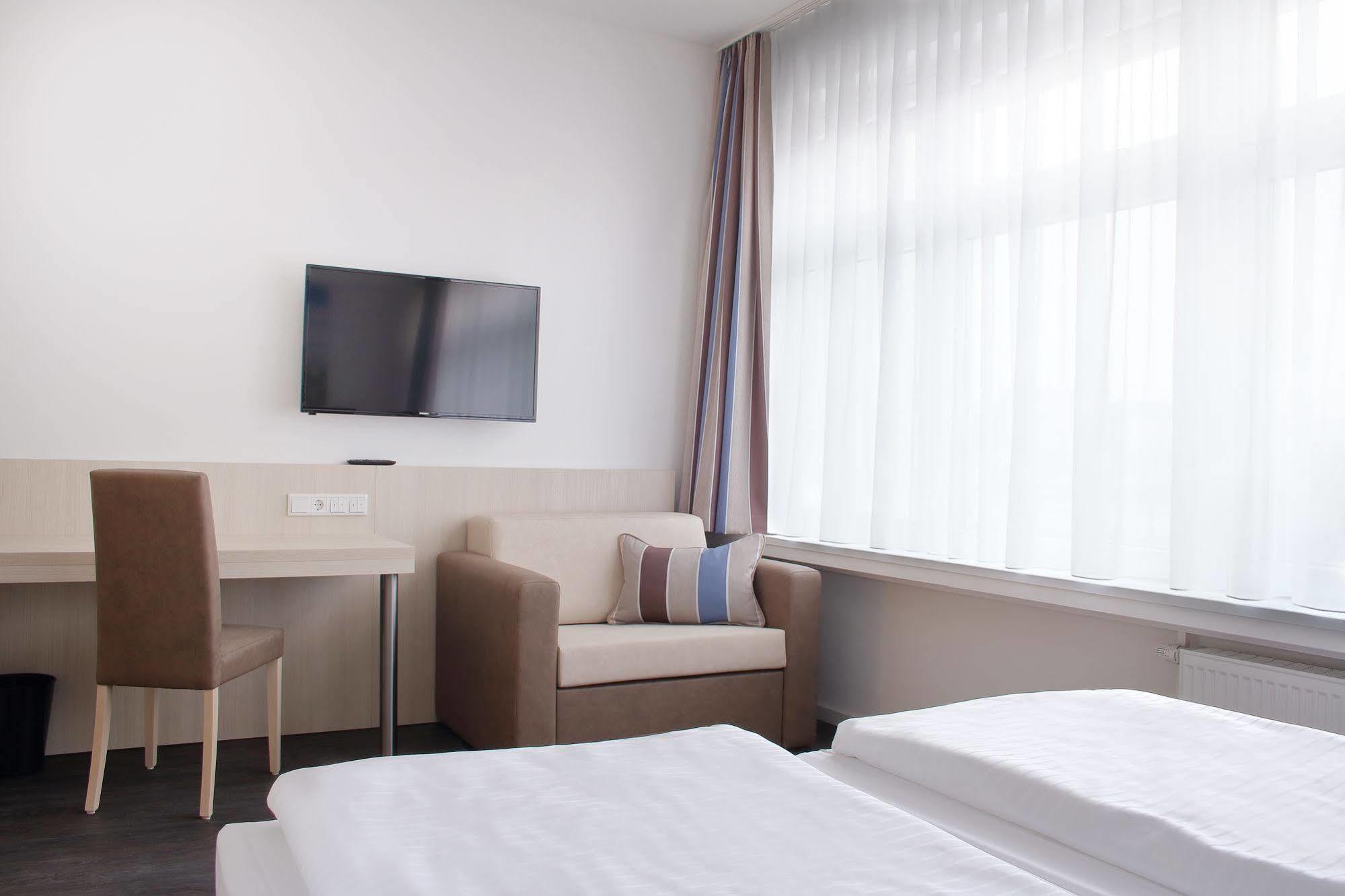 Viva Hotel Luebeck Exterior photo